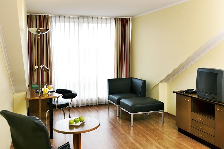 Hotel Nh Süd 3*